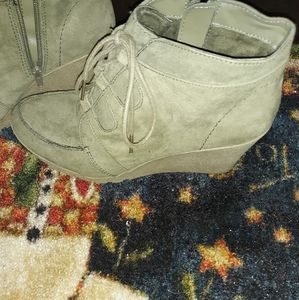 Maurice's wedged boot
